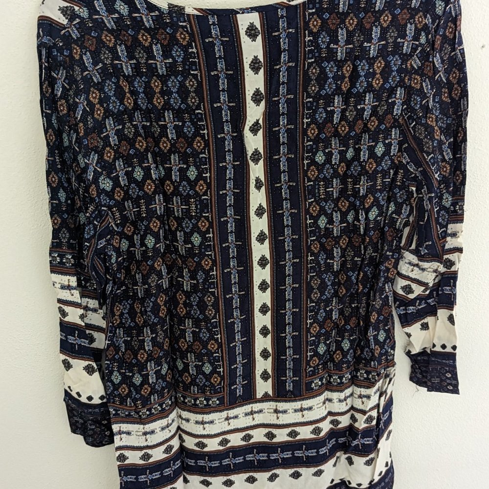 Fun2Fun Blouse - Picture 2 of 4